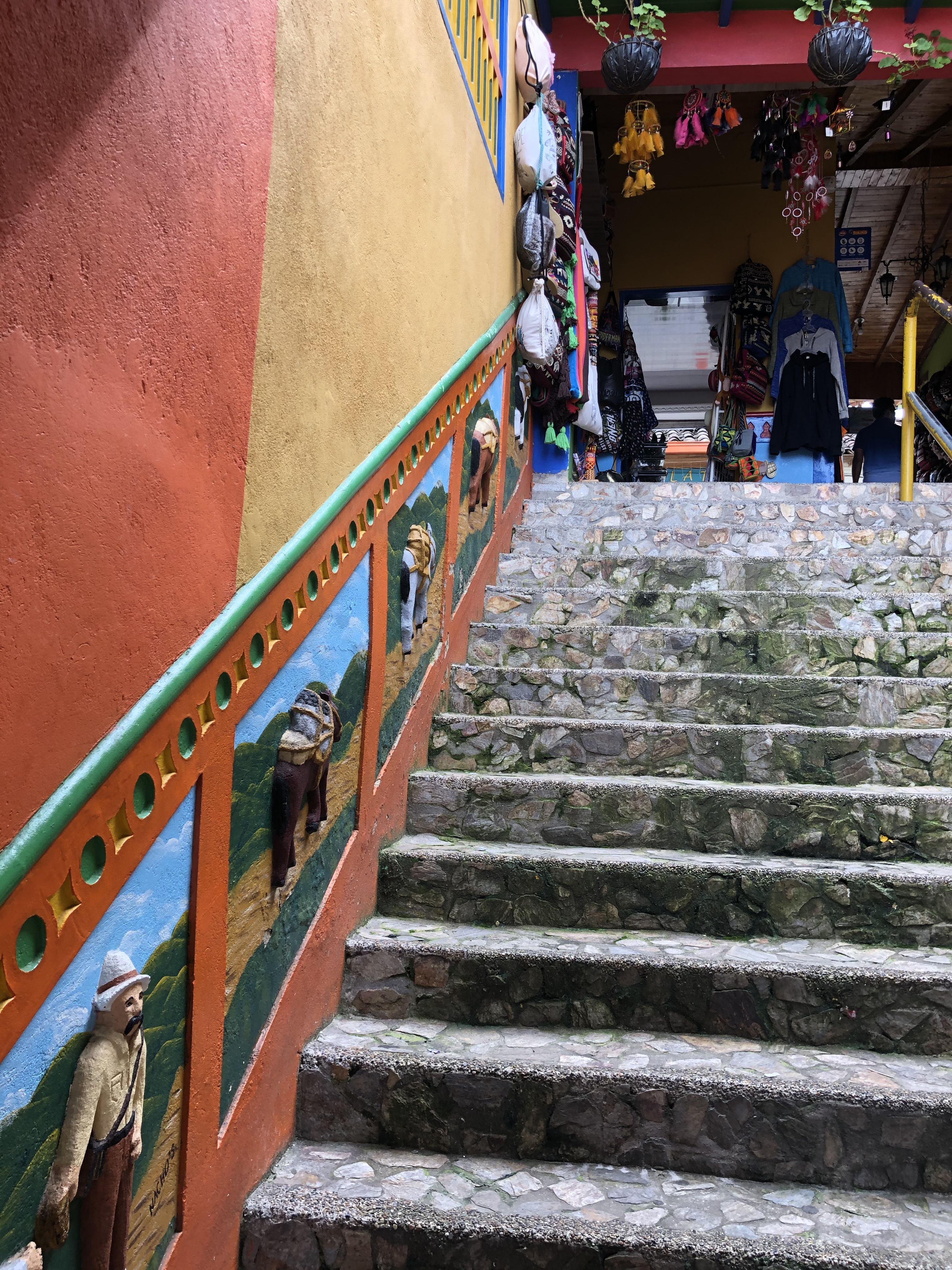 B3rYNfs8QMKUhMgYOfFjYA